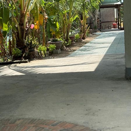 Huong Tram Homestay Ho Da Екстер'єр фото