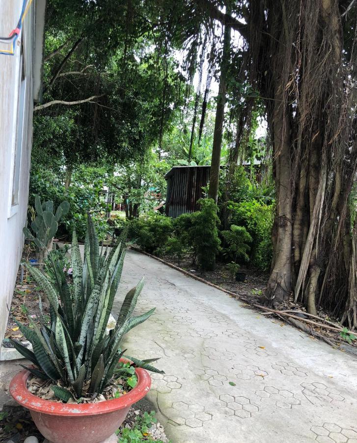 Huong Tram Homestay Ho Da Екстер'єр фото